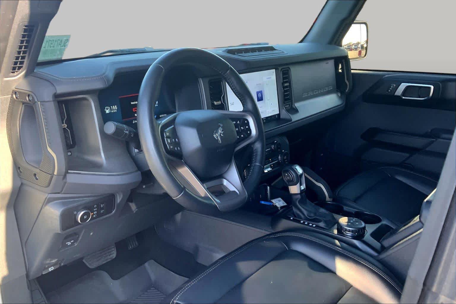 Used 2025 Ford Bronco Badlands AWD/4WD image 18