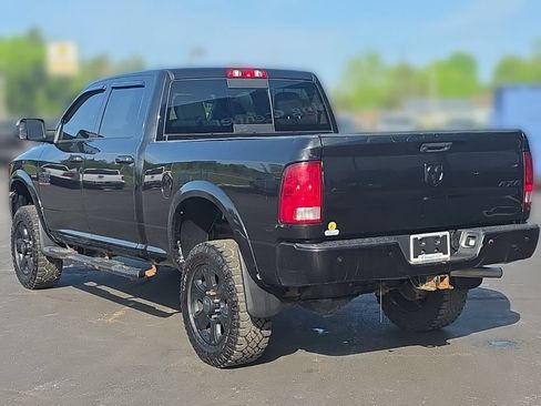 Used 2017 RAM 2500 Big Horn w/ Sport Appearance Group AWD/4WD image 4