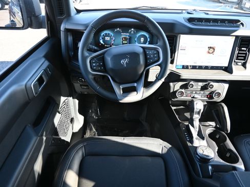 New 2025 Ford Bronco Badlands image 20