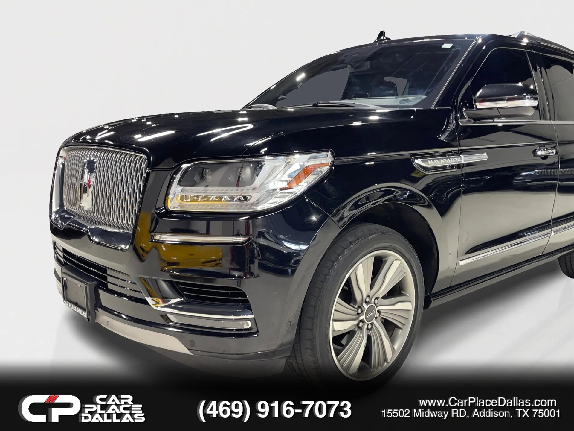 Used 2018 Lincoln Navigator Reserve w/ Technology Package AWD/4WD image 4