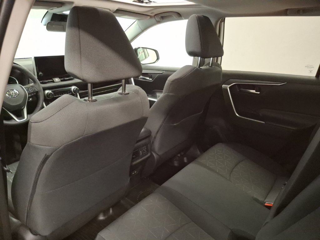 Used 2023 Toyota RAV4 XLE w/ Convenience Package AWD/4WD image 15