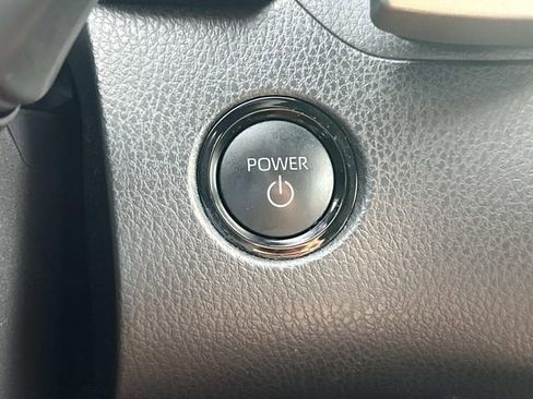 Used 2025 Toyota Camry XSE AWD/4WD image 28