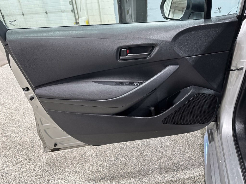 Used 2024 Toyota Corolla LE FWD image 10