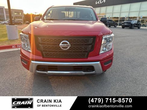 Used 2022 Nissan Titan SV AWD/4WD image 7