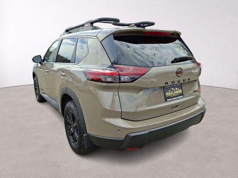 Used 2025 Nissan Rogue SV AWD/4WD image 5