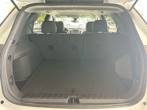 Used 2022 Chevrolet Equinox LS w/ LS Convenience Package image 38