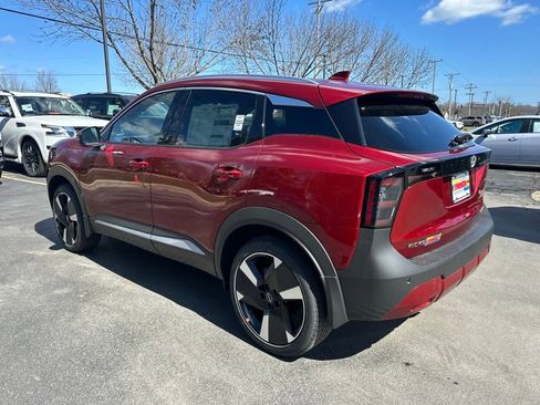 New 2025 Nissan Kicks SR image 3