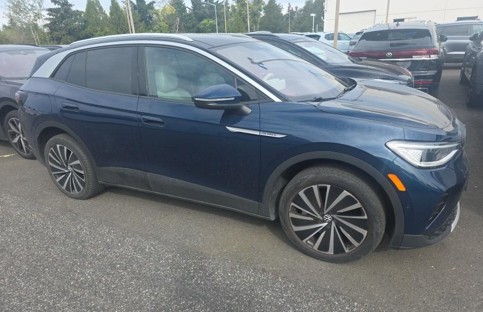 Certified 2023 Volkswagen ID.4 Pro S Plus AWD/4WD image 1