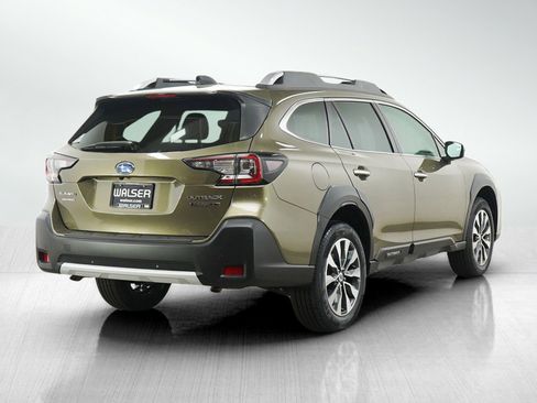 Used 2023 Subaru Outback Touring XT AWD/4WD image 5