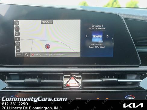 Certified 2025 Kia Niro EX Touring FWD image 15