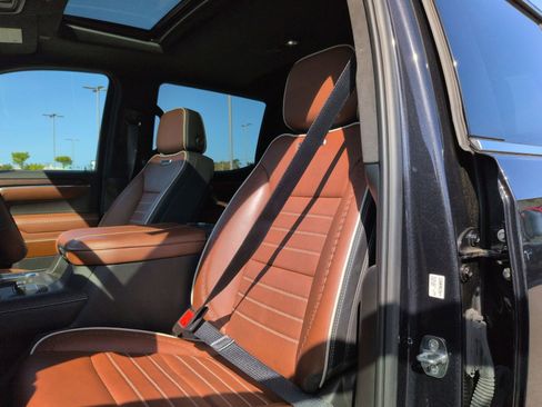 Used 2024 GMC Sierra 1500 Denali Ultimate AWD/4WD image 14