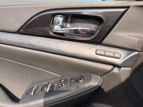 Used 2019 Nissan Maxima Platinum w/ Sport Mat Group FWD image 27