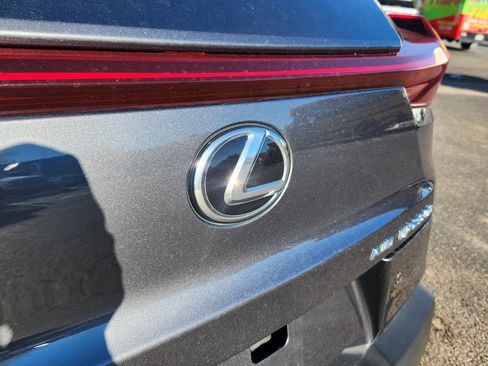 Used 2024 Lexus UX 250h AWD w/ Premium Package image 17