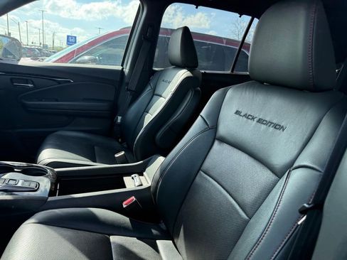 Used 2021 Honda Pilot Black Edition image 8