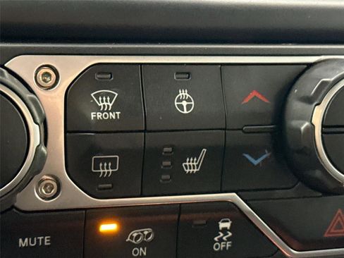 Used 2023 Jeep Wrangler Unlimited Rubicon 392 w/ Xtreme Recon 35" Tire Package image 8