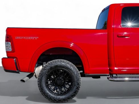 Used 2024 RAM 2500 Big Horn w/ Sport Appearance Package image 7