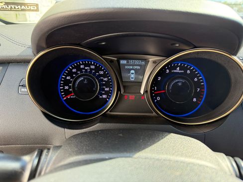 Used 2013 Hyundai Genesis 3.8 image 31
