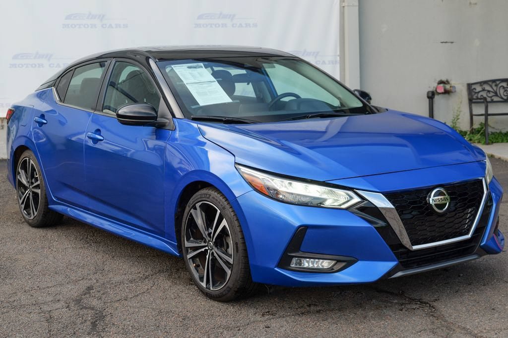 Used 2023 Nissan Sentra SR w/ SR Premium Package FWD image 9