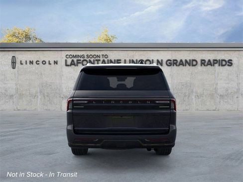 New 2025 Lincoln Navigator L Reserve image 5