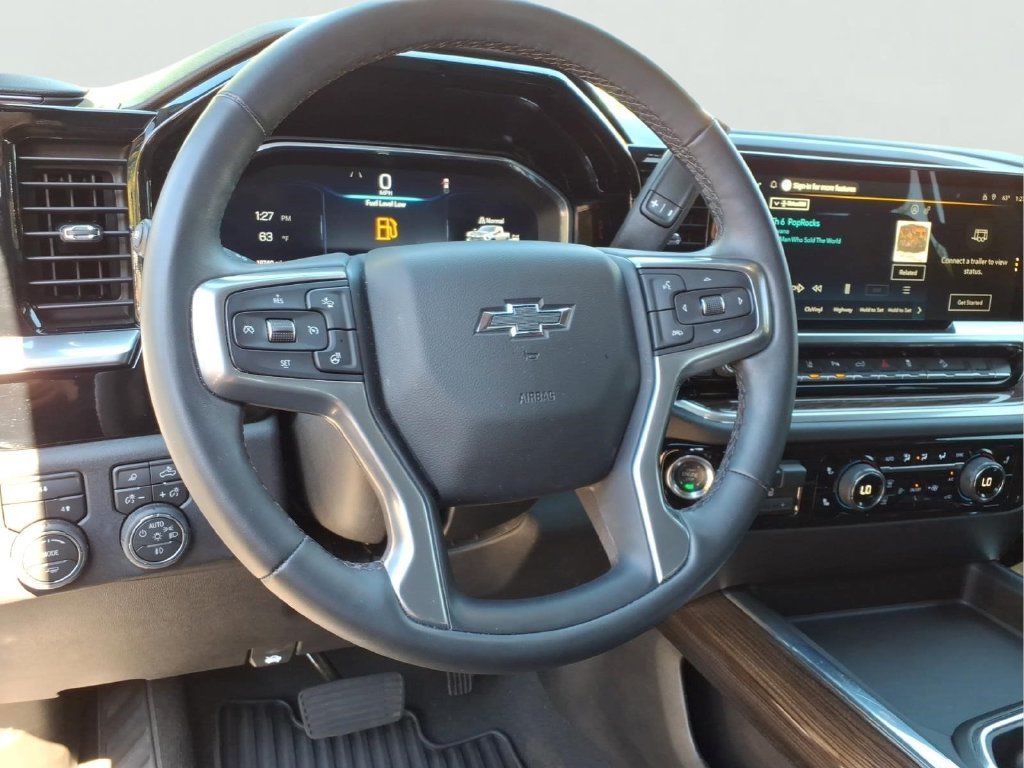 Used 2026 Chevrolet Silverado 2500 LT w/ Trail Boss Package AWD/4WD image 3