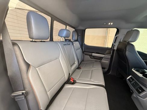 Used 2025 Ford F150 Lariat w/ Equipment Group 501A Mid image 17