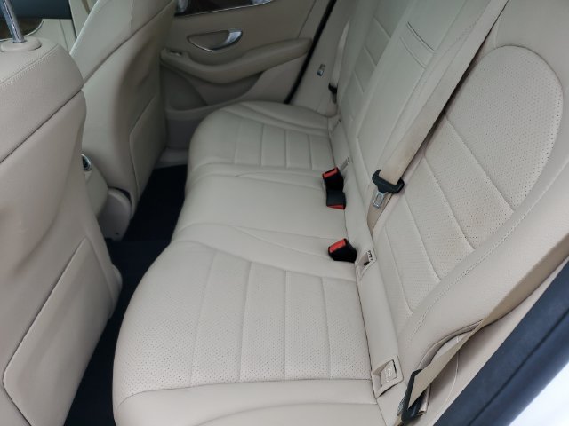 Used 2018 Mercedes-Benz GLC 300 4MATIC image 13