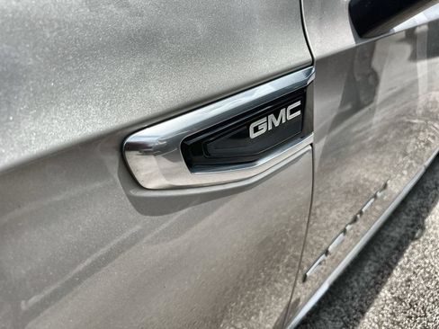 Used 2023 GMC Yukon XL Denali RWD image 10