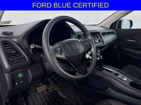 Used 2020 Honda HR-V LX image 9