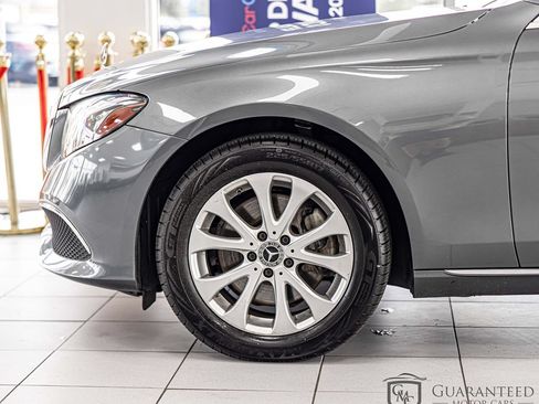Used 2019 Mercedes-Benz E 300 4MATIC w/ Driver Assistance Package image 7