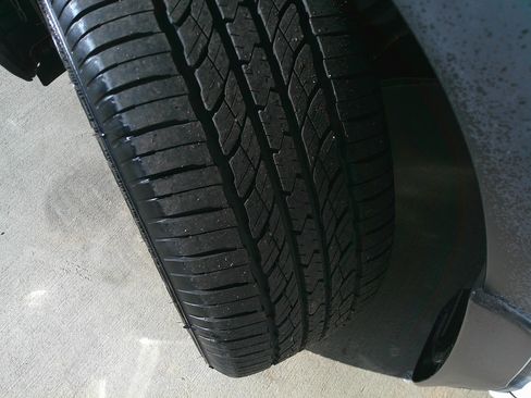 Used 2019 Toyota Highlander Limited image 15