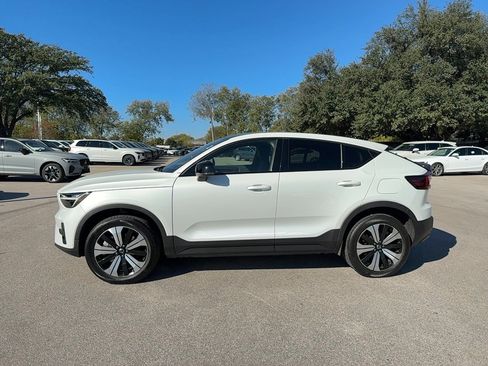 Certified 2023 Volvo C40 Recharge Core w/ Protection Package Premier image 3