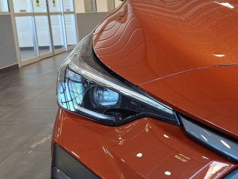 Certified 2025 Subaru Crosstrek 2.5i Limited w/ Popular Package #4A image 9