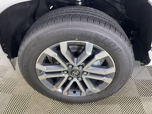 New 2026 Toyota 4Runner Limited AWD/4WD image 4