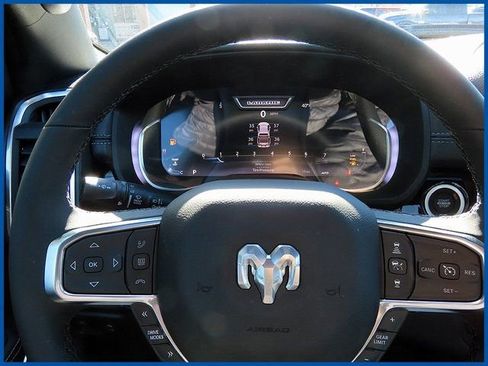 New 2026 RAM 1500 Laramie AWD/4WD image 17