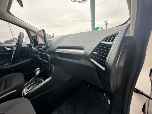 Used 2021 Ford EcoSport SE w/ SE Convenience Package image 29
