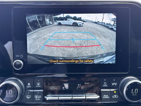 Used 2024 Toyota Highlander XSE image 25