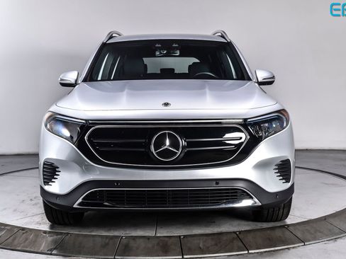 Used 2023 Mercedes-Benz EQB 300 4MATIC w/ Driver Assistance Package image 9