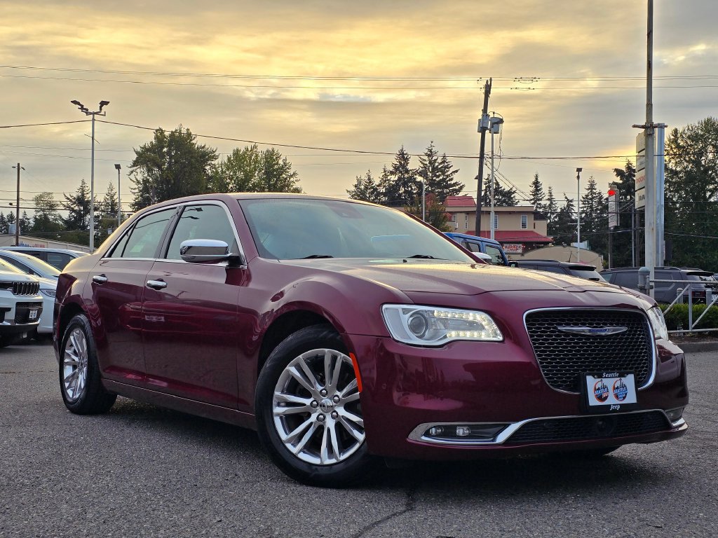 Used 2017 Chrysler 300 C w/ Safetytec Plus Group RWD image 1