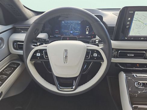 New 2026 Lincoln Aviator Black Label w/ Jet Appearance Package image 21