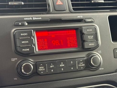 Used 2013 Kia Rio EX FWD image 20
