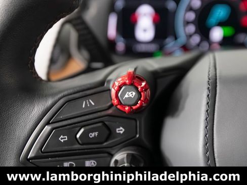 Used 2024 Lamborghini Revuelto AWD/4WD image 23