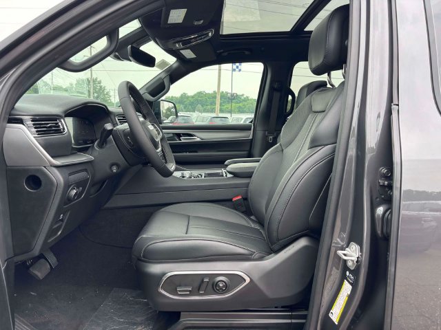 New 2026 Jeep Grand Wagoneer 4WD w/ Quick Order Packge 29V Upland image 5