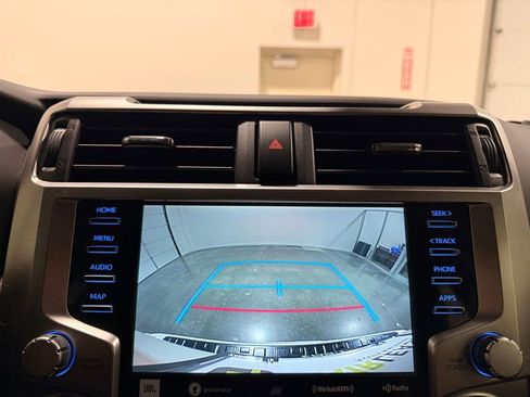 Used 2020 Toyota 4Runner Limited AWD/4WD image 22