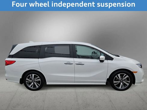 Used 2023 Honda Odyssey Touring image 11