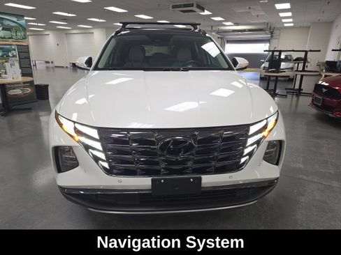 Used 2022 Hyundai Tucson Limited AWD/4WD image 2