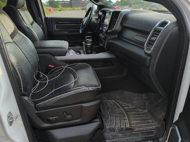 Used 2022 RAM 3500 Laramie AWD/4WD image 10