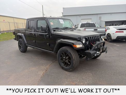 Used 2022 Jeep Gladiator Sport image 1