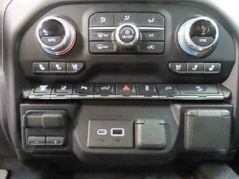 Used 2021 GMC Sierra 2500 Denali w/ Denali Ultimate Package image 56