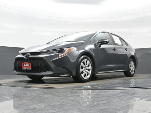Used 2023 Toyota Corolla LE image 26