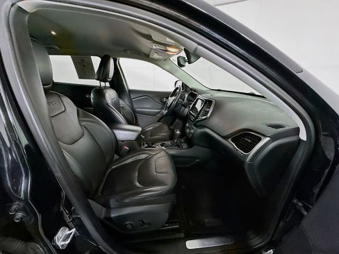 Used 2019 Jeep Cherokee Limited AWD/4WD image 32